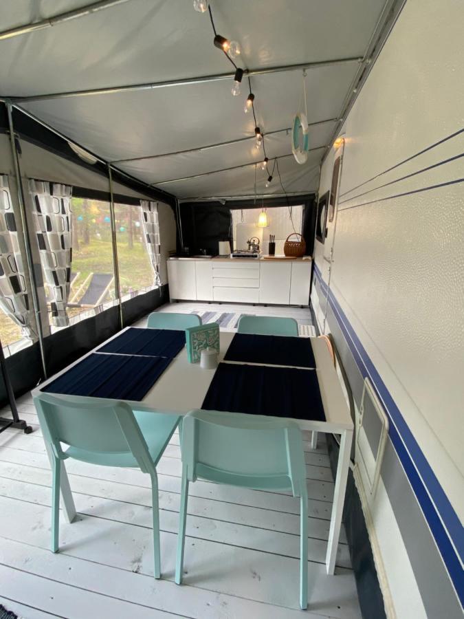 Przyczepa Abordaz Na Campingu Kormoran Hotell Hel Eksteriør bilde