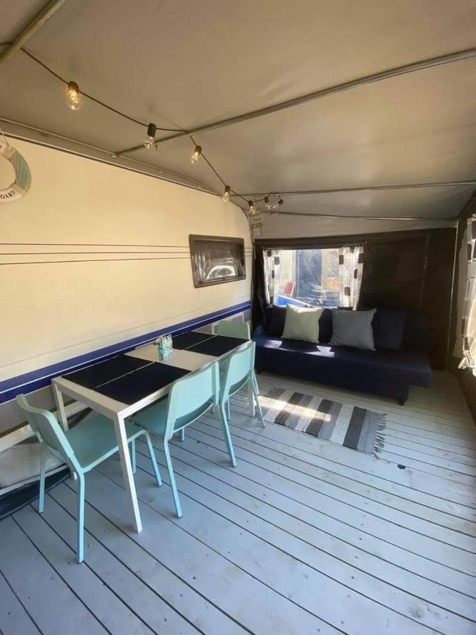 Przyczepa Abordaz Na Campingu Kormoran Hotell Hel Eksteriør bilde